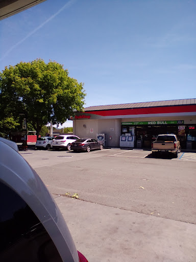 Gas Station «Quik Stop», reviews and photos, 1105 Airport Park Blvd, Ukiah, CA 95482, USA