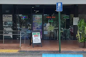 Crush N Puff Smoke Shop & Lounge -NO MEDICAL CARD NEEDED+Delta9+THC+Edibles+Carts+CBD+Vapes+Kratom+More Sunrise FL image