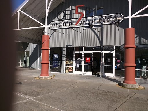 Shopping Mall «Petaluma Village Premium Outlets», reviews and photos, 2200 Petaluma Blvd N, Petaluma, CA 94952, USA