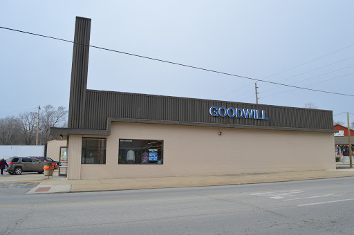 Goodwill Leavenworth, 104 S Broadway St, Leavenworth, KS 66048, Charity