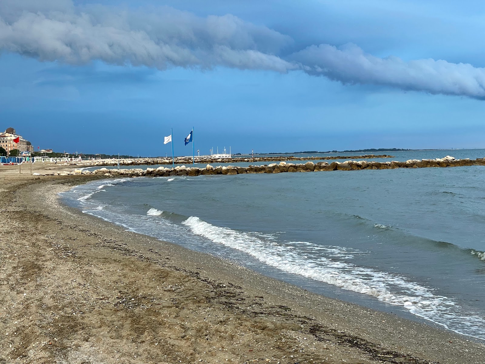 Fotografie cu Murazzi Spiaggia Libera și așezarea
