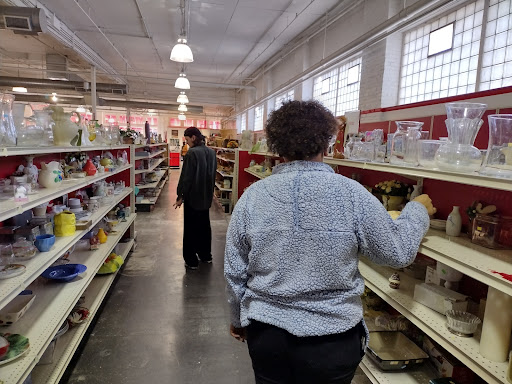 Thrift Store «The Salvation Army Family Store & Donation Center», reviews and photos