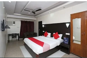 Home Palace - Best Hotel in Patna I Top Guest House in Patna image