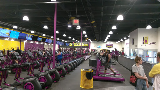 Gym «Planet Fitness», reviews and photos, 4001 California Ave, Bakersfield, CA 93309, USA