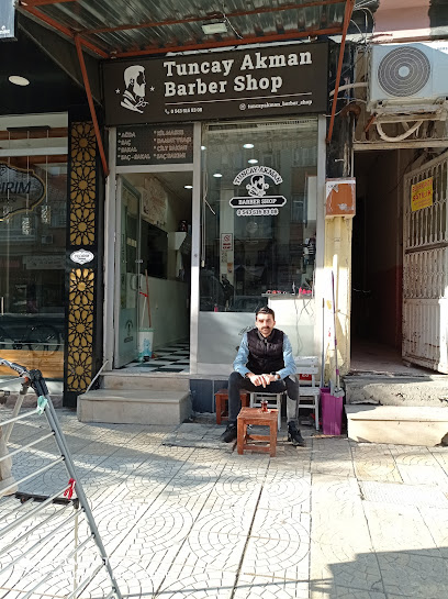 Tuncay Akman barber shop