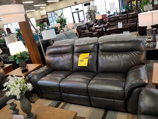 Furniture Store «JR Furniture Tigard», reviews and photos, 14255 SW Pacific Hwy, Tigard, OR 97224, USA