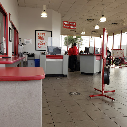 Tire Shop «Discount Tire Store - San Marcos», reviews and photos, 2227 S Interstate 35, San Marcos, TX 78666, USA