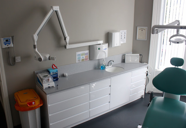 Reviews of Antrim Road Dental Clinic in Belfast - Dentist