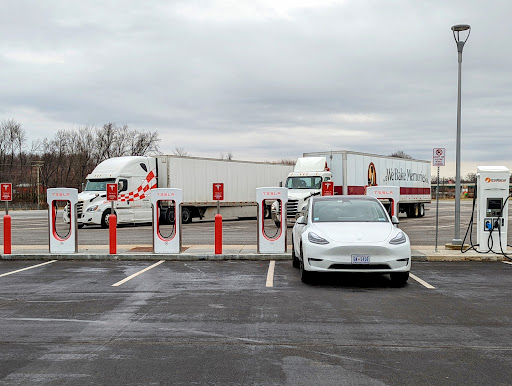 Electric vehicle charging station contractor South Bend