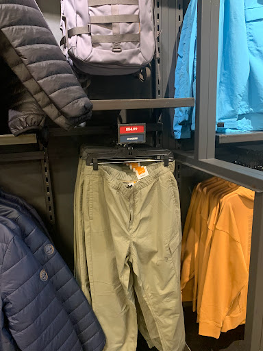 Shoe Store «Timberland Factory Store», reviews and photos, 651 Kapkowski Rd #2034, Elizabeth, NJ 07201, USA