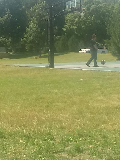 Recreation Center «Main Street Recreation Center», reviews and photos, 501 Hill Ave, Glen Ellyn, IL 60137, USA