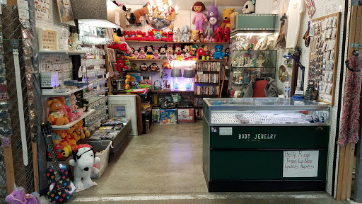 Flea Market «Shelby County Flea Market», reviews and photos, 820 Buck Creek Rd, Simpsonville, KY 40067, USA