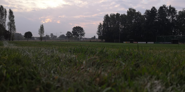 Rezensionen über Sportplatz Langenchursdorf in Dresden - Sportstätte