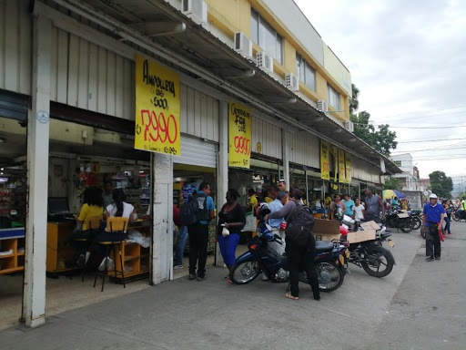 La Gran Colombia Supermarket