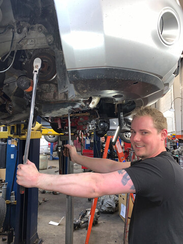 Transmission Shop «Lee Myles Transmissions & AutoCare», reviews and photos, 945 US-31 BYP, Bowling Green, KY 42101, USA