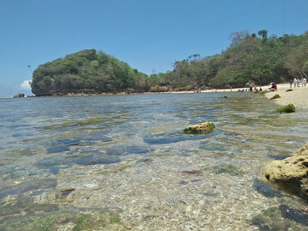 Pantai Banyu Meneng