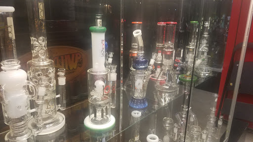 Tobacco Shop «Amsterdam Smoke and Vape Store», reviews and photos, 315 Pine Ave, Long Beach, CA 90802, USA