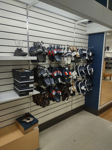 Department Store «Marshalls», reviews and photos, 425 Ernest W Barrett Pkwy NW, Kennesaw, GA 30144, USA