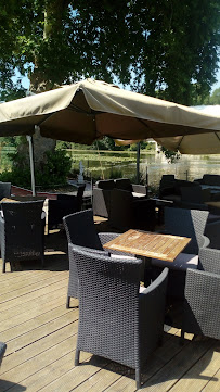 Atmosphère du Restaurant Le Kiosque Bar du Lac à Pierrefonds - n°14