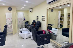 Tiana's Beauty Lounge(Only for Ladies) image