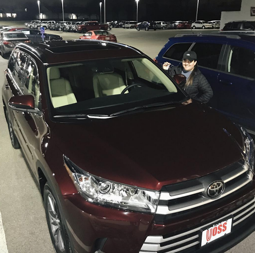 Toyota Dealer «Voss Toyota», reviews and photos, 2110 Heller Dr, Dayton, OH 45434, USA