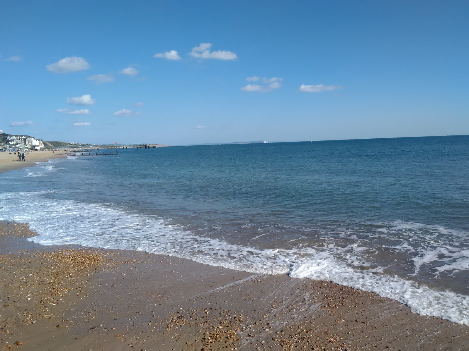 Boscombe beach photo #9