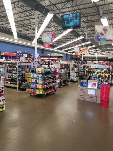 Auto Parts Store «Pep Boys Auto Parts & Service», reviews and photos, 620 N Green Bay Rd, Waukegan, IL 60085, USA