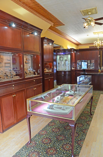 Jewelry Store «Costello Jewelry Co», reviews and photos, 33 W Jefferson Ave, Naperville, IL 60540, USA