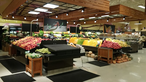 Gourmet Grocery Store «Metropolitan Market Magnolia», reviews and photos, 3830 34th Ave W, Seattle, WA 98199, USA