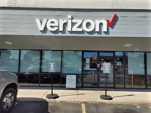 Cell Phone Store «Verizon», reviews and photos, 1113 S Abilene St #104, Aurora, CO 80012, USA