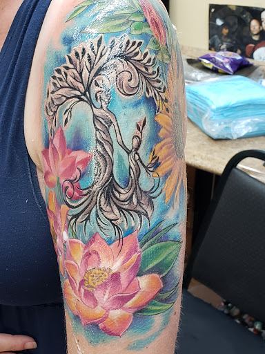 Tattoo Shop «Champion Tattooing», reviews and photos, 5606 Broadway, Bronx, NY 10463, USA