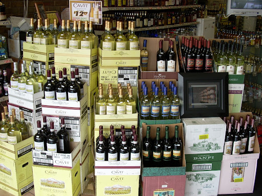 Liquor Store «Radnor Wines and Spirits», reviews and photos, 4685 Trousdale Dr # C, Nashville, TN 37204, USA