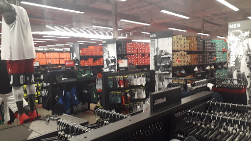 Clothing Store «Nike Factory Store», reviews and photos, 11401 NW 12th St #224, Miami, FL 33172, USA