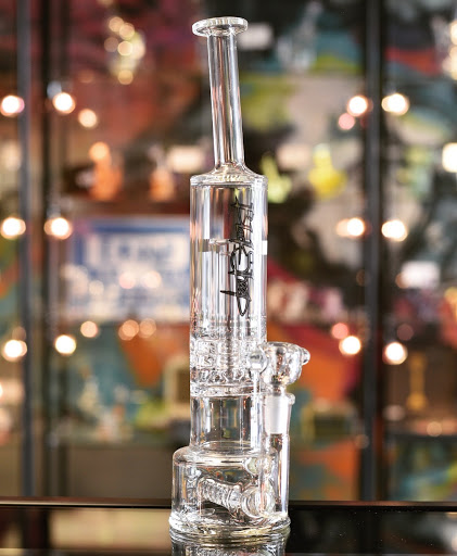 Tobacco Shop «Kazzaz Smoke Shop», reviews and photos, 6355 W Montrose Ave, Chicago, IL 60634, USA