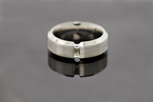 Jewelry Store «Abshire & Haylan Jewelers», reviews and photos, 2073 Graham Rd, Stow, OH 44224, USA