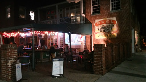 Bar & Grill «Reel Cafe», reviews and photos, 100 S Front St, Wilmington, NC 28401, USA