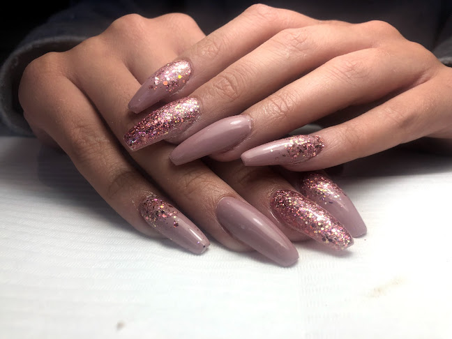 Jessica's Nails And Beauty - Glasgow