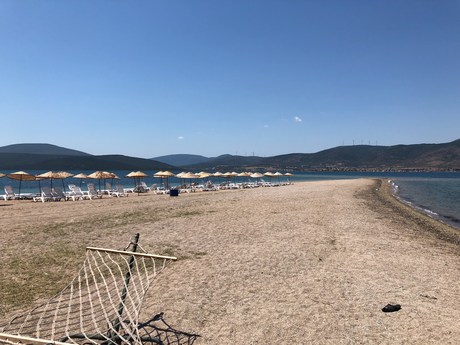 Ozbek Beach'in fotoğrafı ve yerleşim