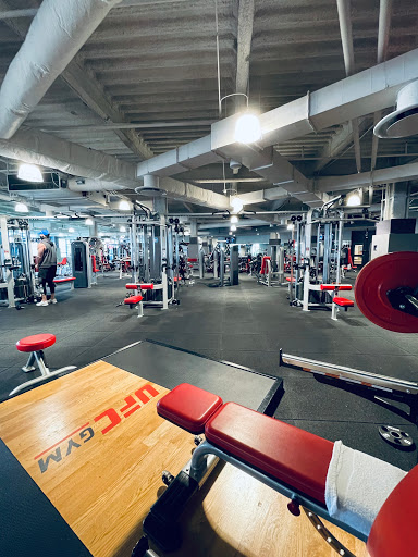 Boxing Gym «UFC Gym», reviews and photos, 3215 N Broadway St, Chicago, IL 60657, USA