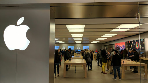 Computer Store «Apple Somerset», reviews and photos, 2800 W Big Beaver Rd, Troy, MI 48084, USA