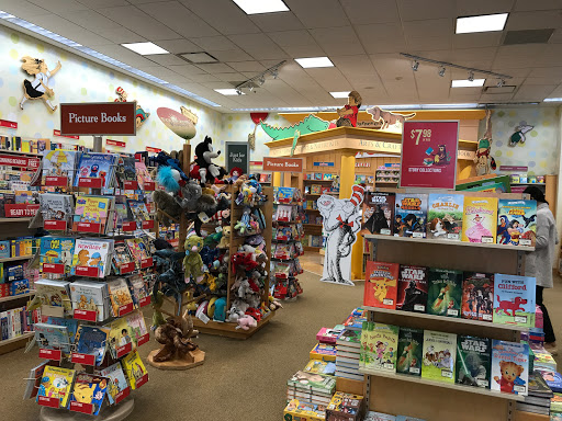 Book Store «Barnes & Noble bookstore», reviews and photos, 4005 N 10th St, McAllen, TX 78504, USA