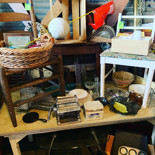 Thrift Store «Stained Market Place», reviews and photos, 2106 E 15th Ave, Tampa, FL 33605, USA