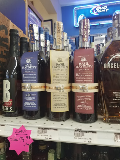 Liquor Store «E-Town Discount Liquor», reviews and photos, 2633 Leitchfield Rd, Elizabethtown, KY 42701, USA