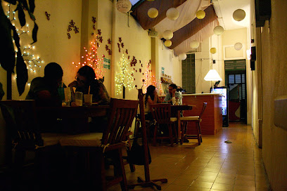 Restaurant Café El Gato Café - Calle Francisco I. Madero 833, Col Americana, Americana, 44160 Guadalajara, Jal., Mexico