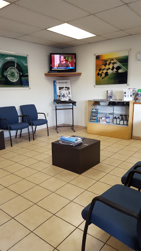 Dodge Dealer «Fayetteville Dodge Inc», reviews and photos, 5427 N Burdick St, Fayetteville, NY 13066, USA