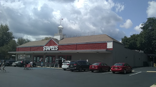 Office Supply Store «Staples», reviews and photos, 933 Montgomery Ave, Narberth, PA 19072, USA
