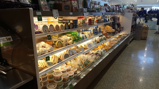 Grocery Store «Harvest Market», reviews and photos, 2029 S Neil St, Champaign, IL 61820, USA