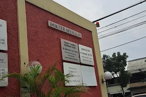 Pamulang Medical Center image