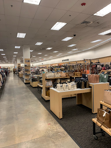 Department Store «Nordstrom Rack White Plains», reviews and photos, 3 City Pl, White Plains, NY 10601, USA
