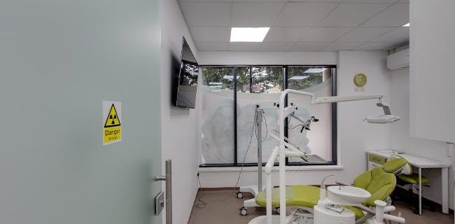 Poplar Dental & Medical Clinic - London